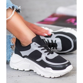 SHELOVET Snygga sneakers vit svart 2