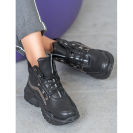 Queentina Varma sneakers svart 1