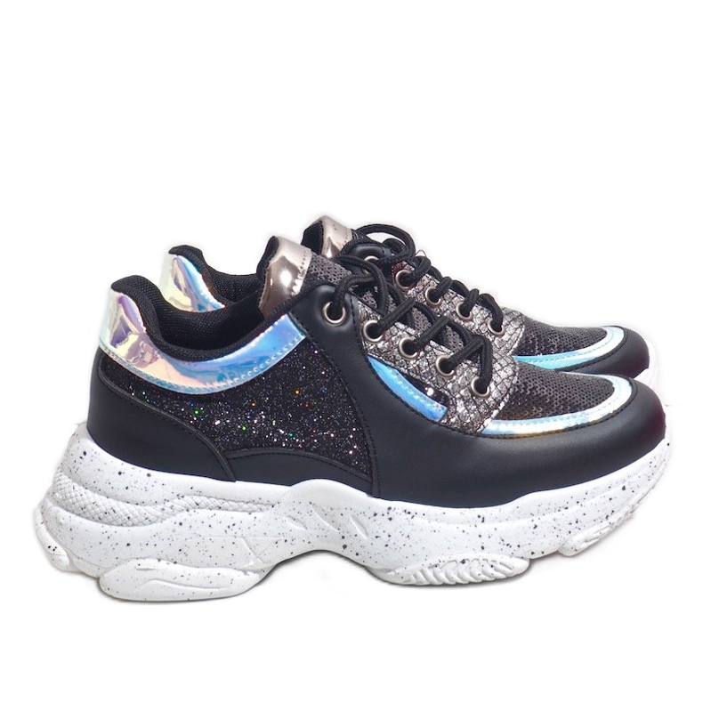 Svarta sportskor med HL-08 1