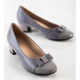 Pumpar med en VINCEZA rosett grå 2