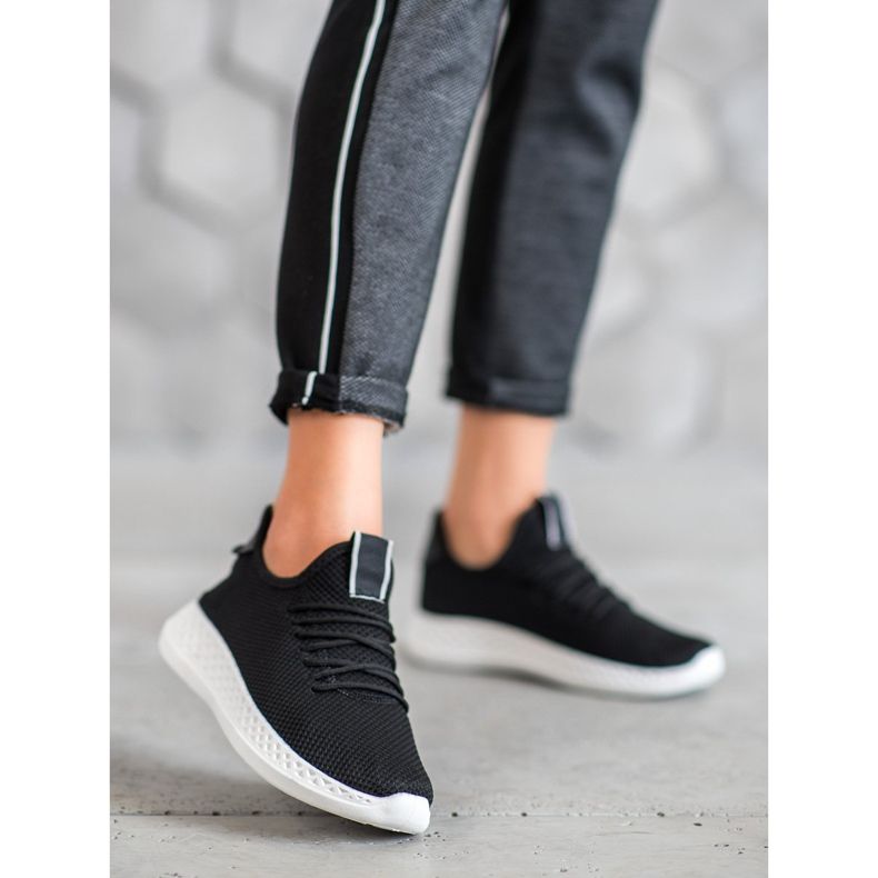 SHELOVET Sportskor med mesh svart 1