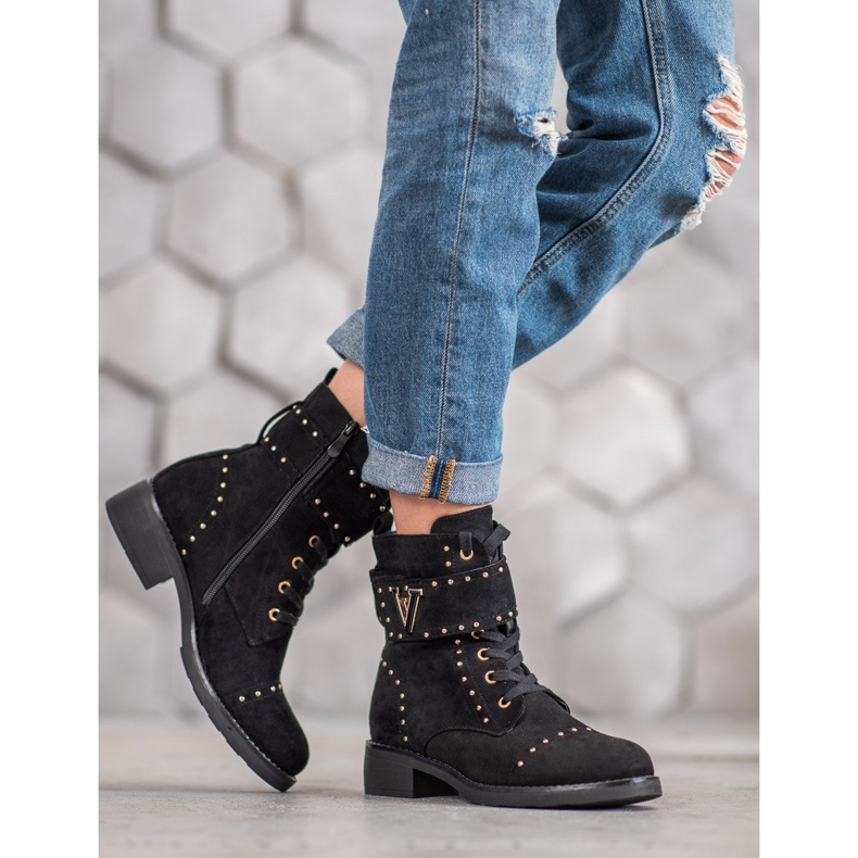 SDS Moderiktiga mockaarbetare svart 2