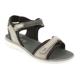 Bekväma sport sandaler Caprice 28606 beige brun 1