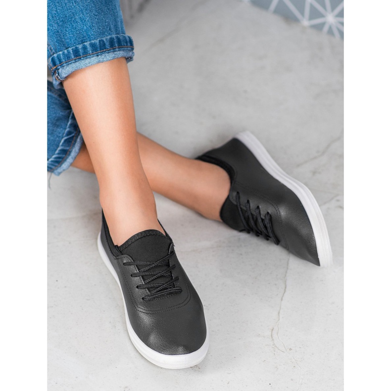 SHELOVET Lätta sneakers med ekoläder svart 1