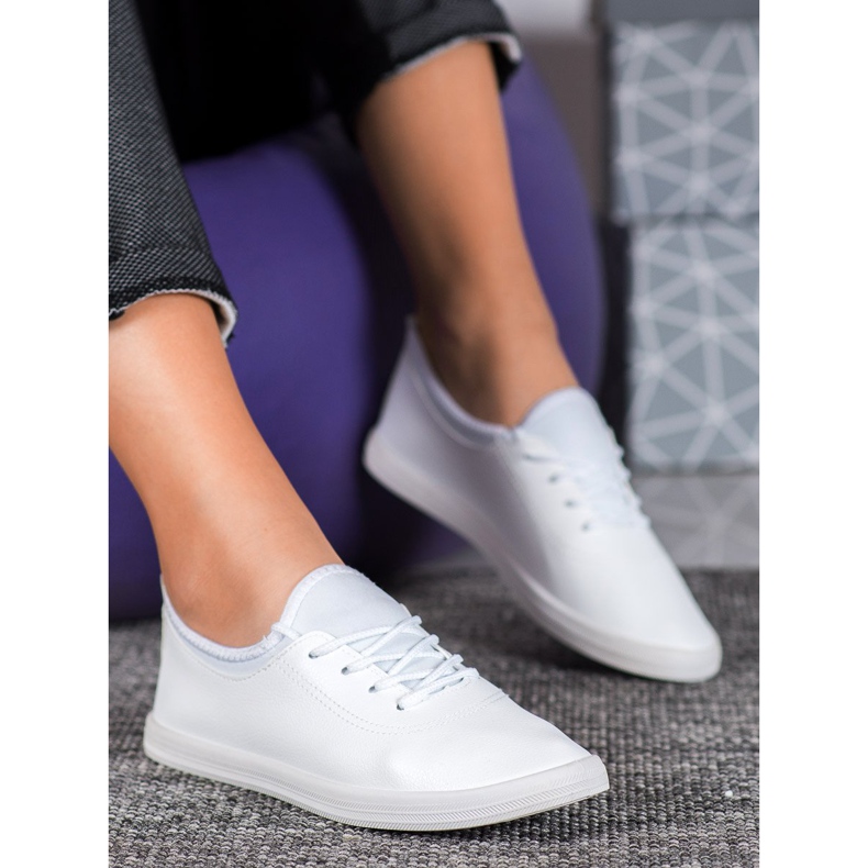 SHELOVET Lätta sneakers med ekoläder vit 1