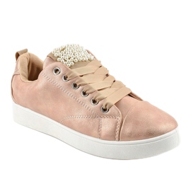 Rosa sneakers dekorerade med 373-Y pärlor 1