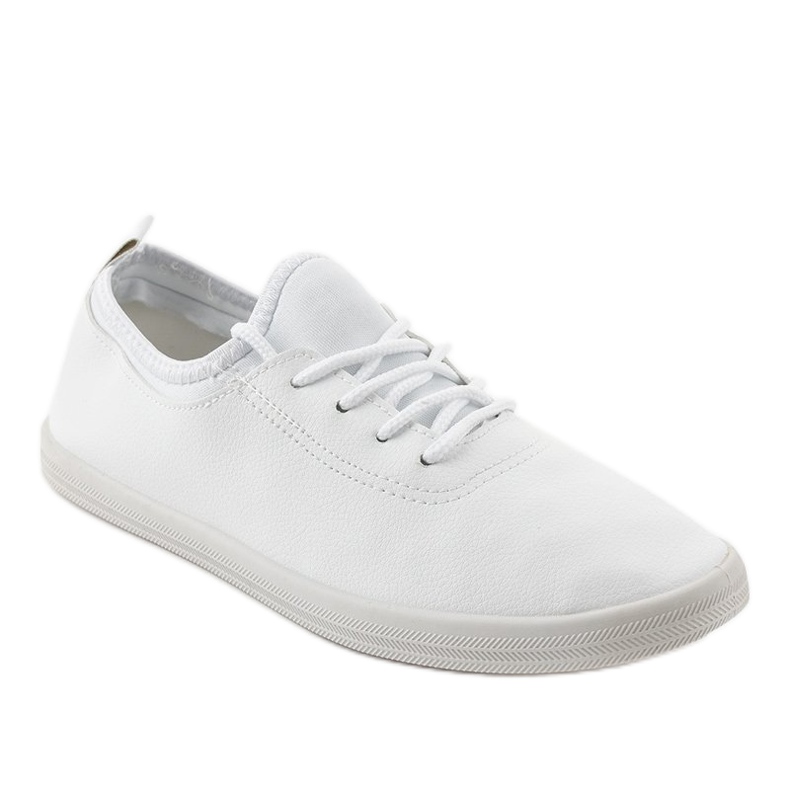 W9782-2 vita klassiska sneakers 1