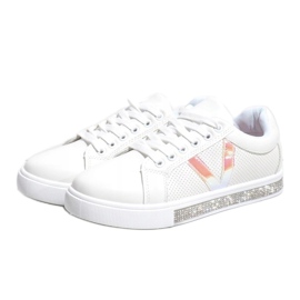 Vita sneakers dekorerade med diamanter X703 1