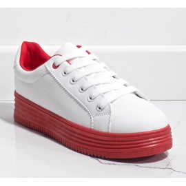 Vita sneakers på en tjock röd sula W-68 1