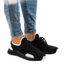 Svarta kvinnors sportskor B-6851 1