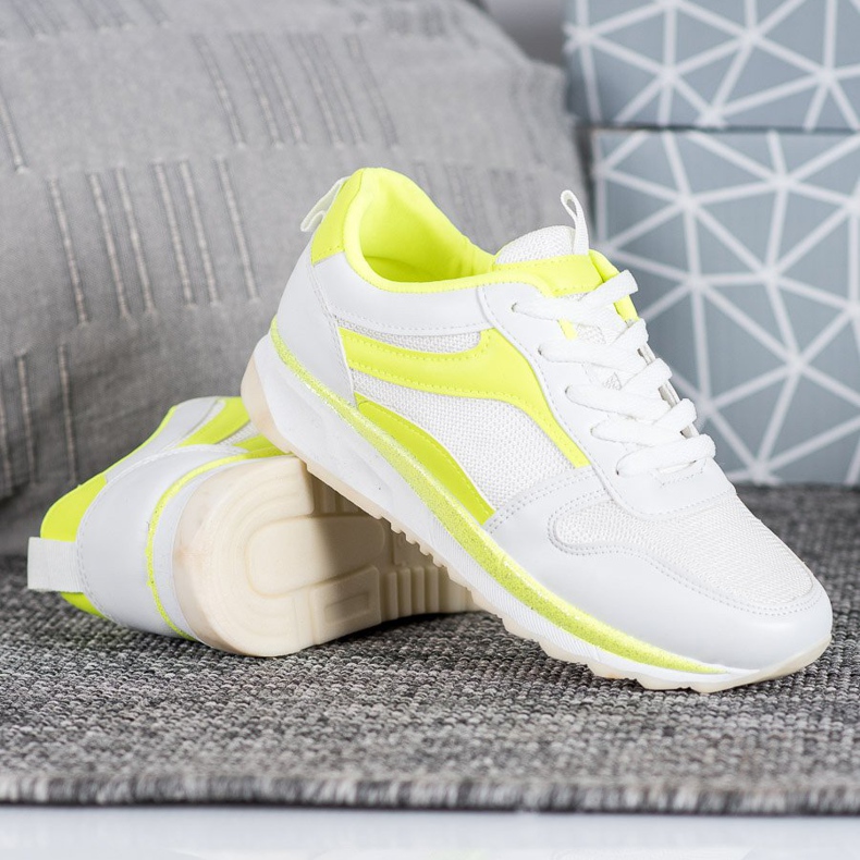 SHELOVET Knutna vita skor 1