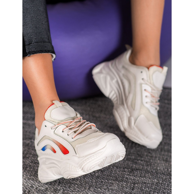 SHELOVET Snygga beige sneakers 2