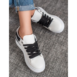 SHELOVET Sneakers på plattformen med ekoläder vit 2
