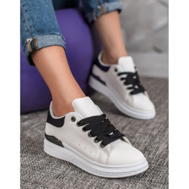 SHELOVET Sneakers på plattformen med ekoläder vit 1