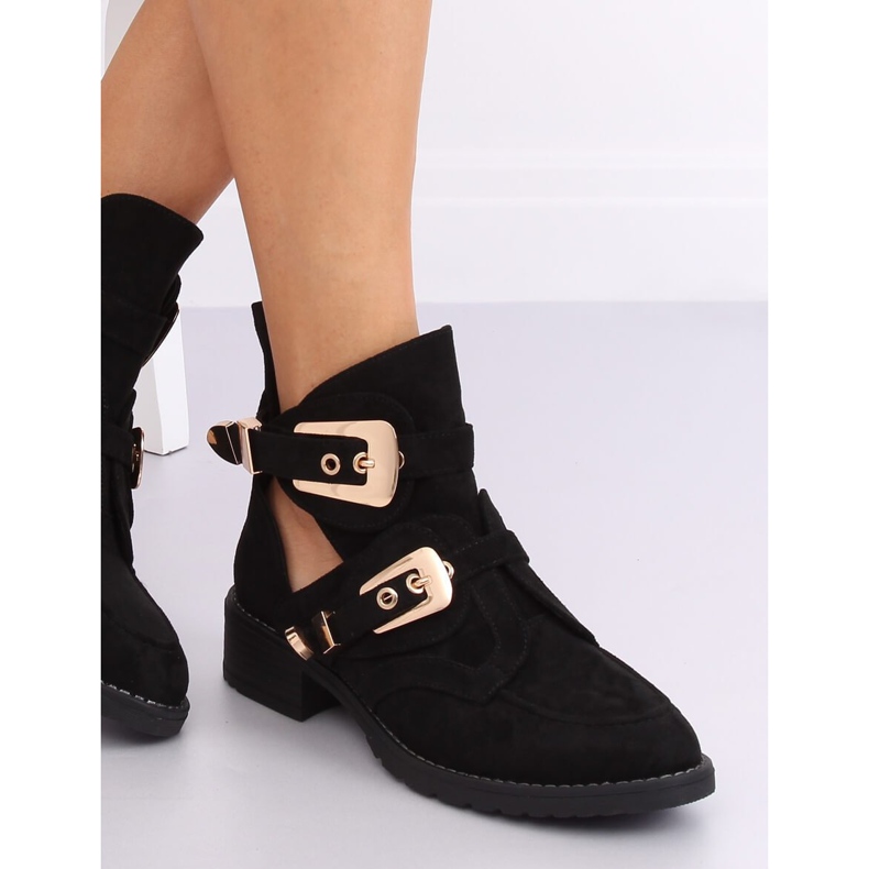 Svarta stövlar ZE01P Svart 2