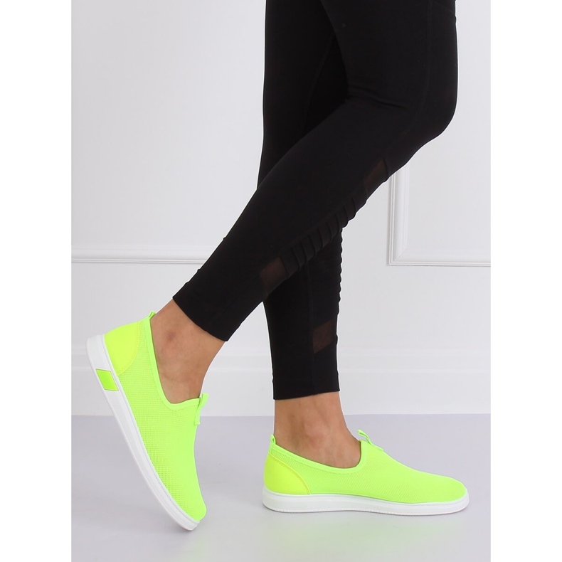 1066 gröna neon slip-on sneakers 1