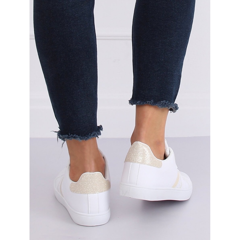 Vita damskor K-388 VIT / GULD 2