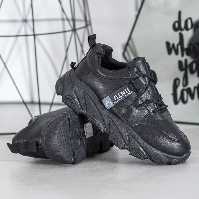 Bella Paris Snörade svarta sneakers 1