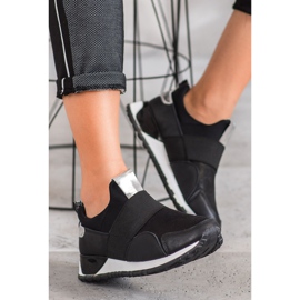 SHELOVET Slip-on skor på plattformen svart 1