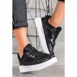 MCKEYLOR Plattformskor svart 2