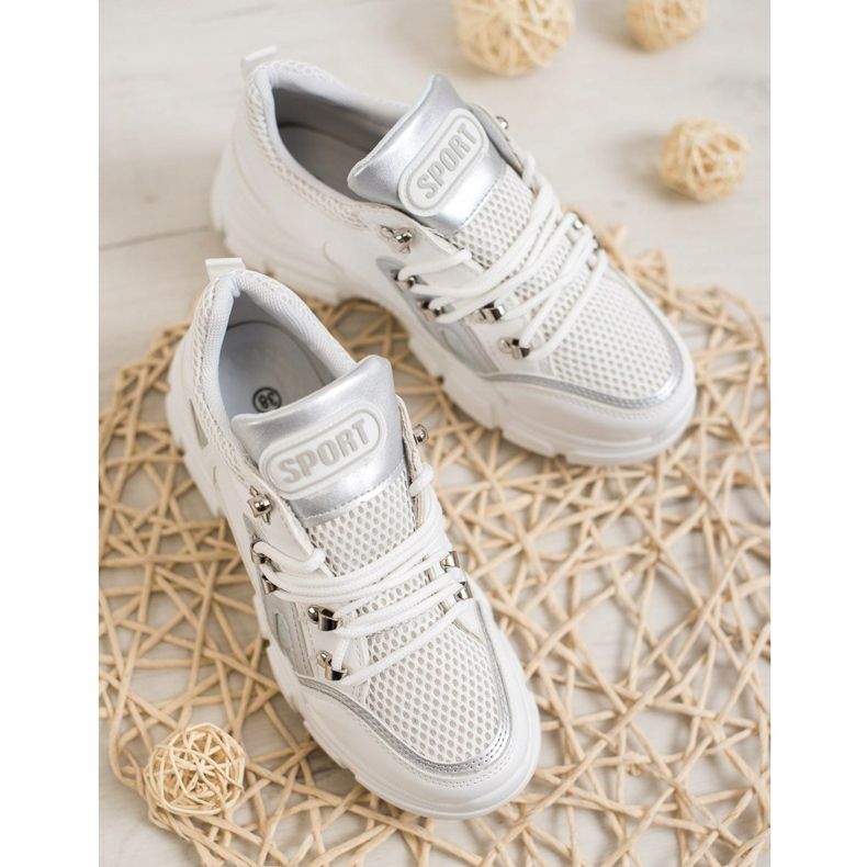 Bella Paris Mode sneakers med mesh vit 1