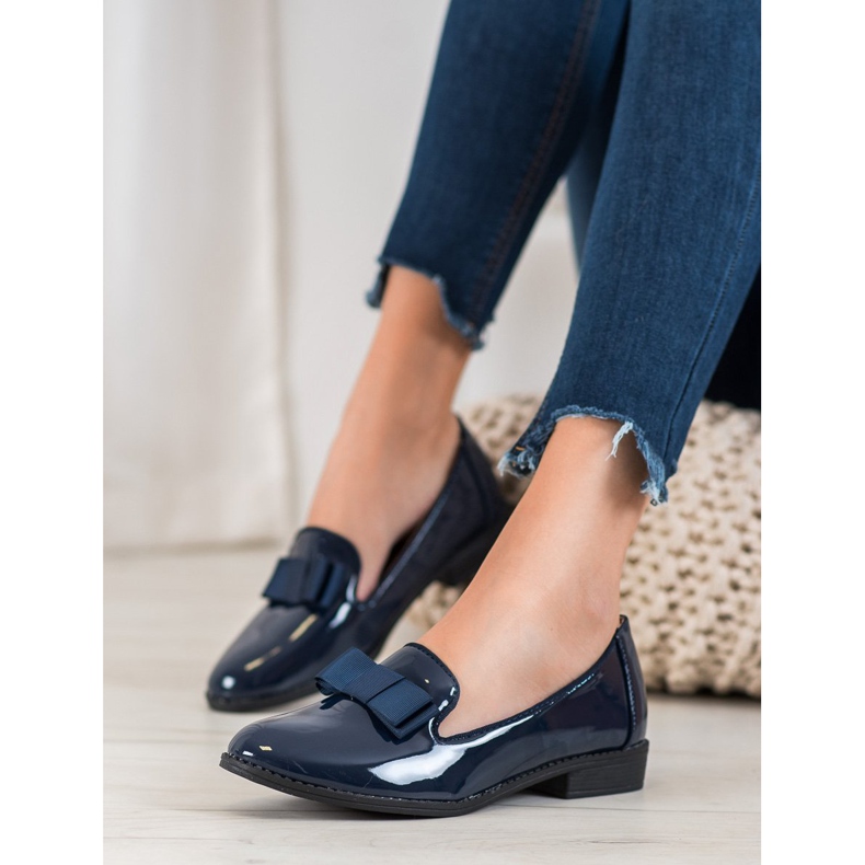 Fama Lackade herrar med en rosett blå 2