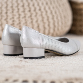 Goodin Genombrutna pumpar på en pelare grå 2