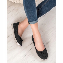 SHELOVET Openwork ballerinor svart 1