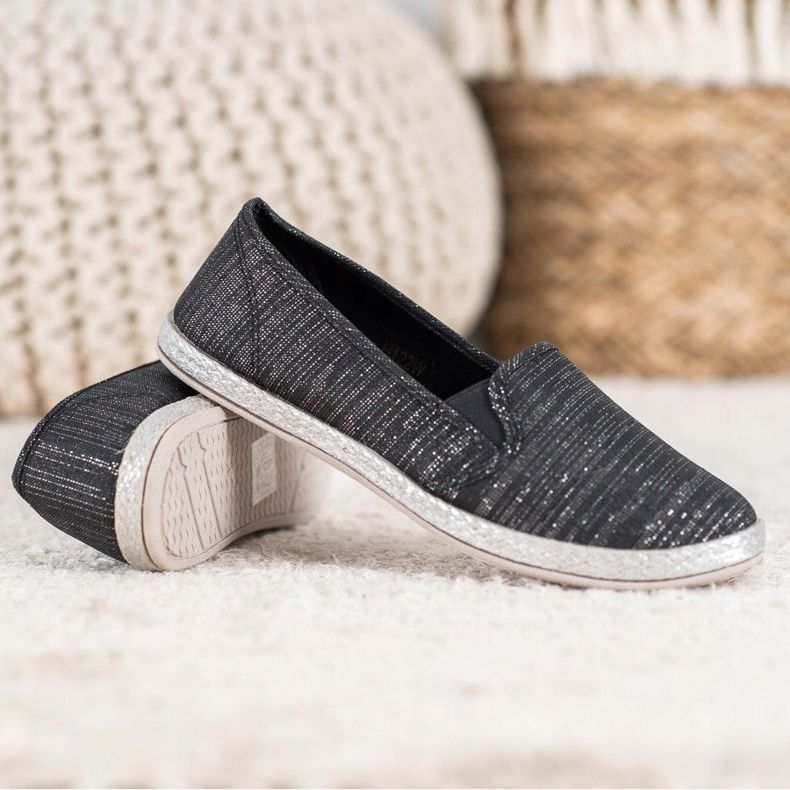 SHELOVET Bekväma slip -on skor svart 1