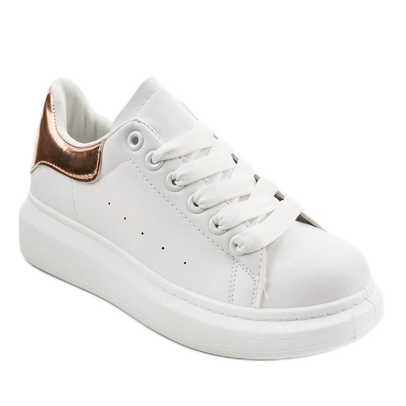 Vita sneakers på en tjock sula 650-3 1