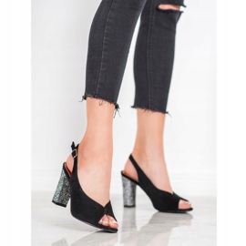 Goodin Sandaler med dekorativ häl svart 2