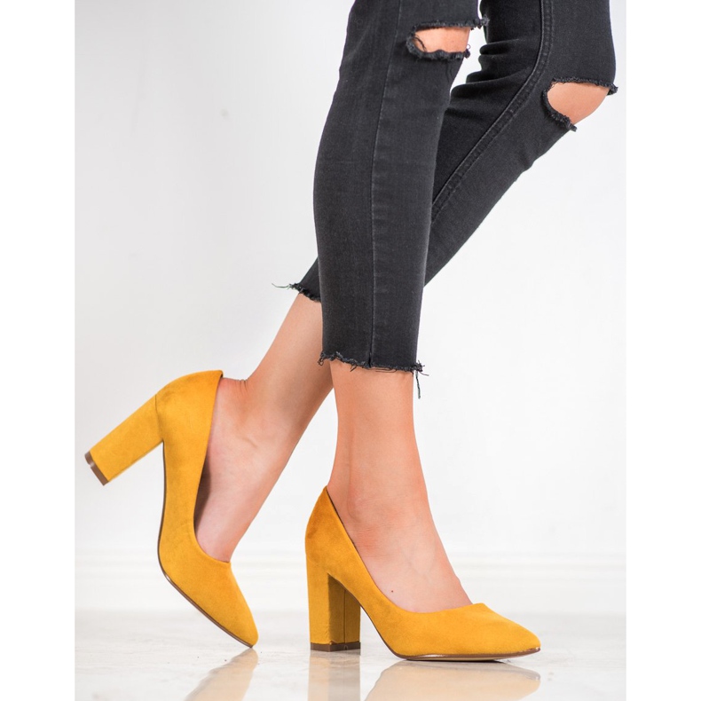 Ideal Shoes Högklackade pumpar gul 1