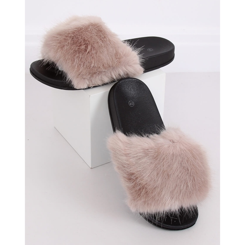 Beige tofflor med päls CK107P Beige 1