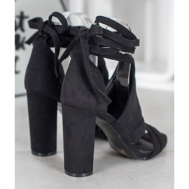 Seastar Knutna sandaler på ett inlägg svart 1