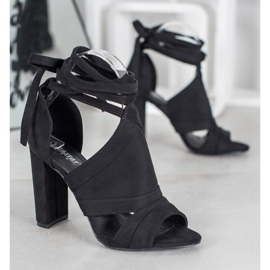 Seastar Knutna sandaler på ett inlägg svart 2