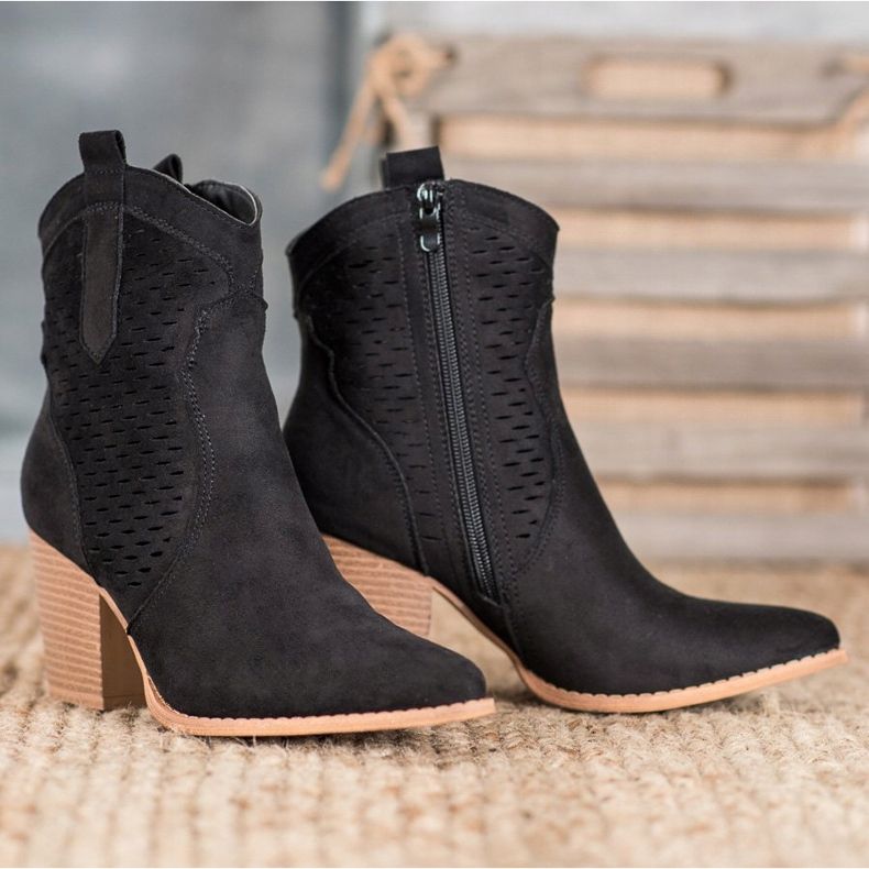 Seastar Openwork Cowgirls på en pelare svart 1