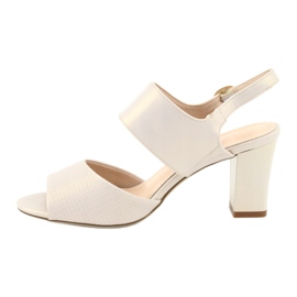 Sergio Leone Kvinnors pärla beige sandaler SK778 på posten 2