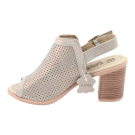 Openwork sandaler beige / guld Filippo DS757 gyllene 2