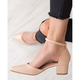 Seastar Bekväma pumpar på en pelare brun 2