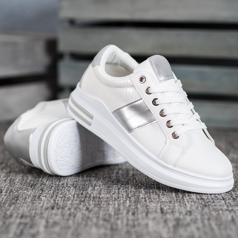 SHELOVET Snörade sportskor vit 2