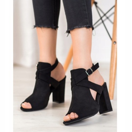 Seastar Snygga sandaler på en bar svart 1