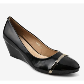 Svarta pumpar på kilen X668-1 1