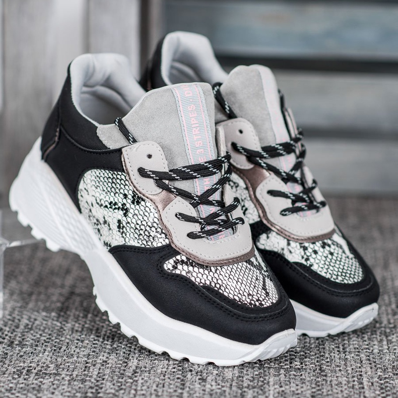 Snygga MCKEYLOR -sneakers svart 1