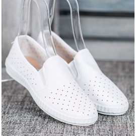 McKey Vita Casual Slipons 1