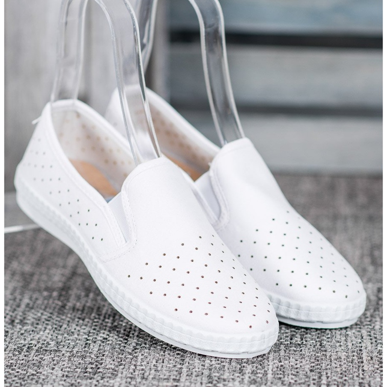 McKey Vita Casual Slipons 1