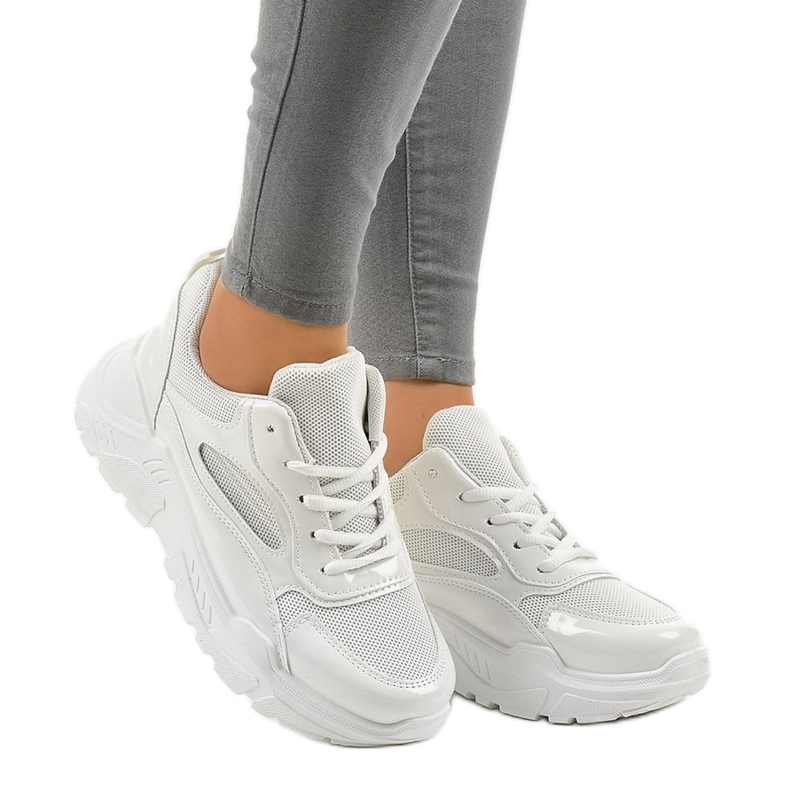 Vita trendiga sportskor MS381E-9 2