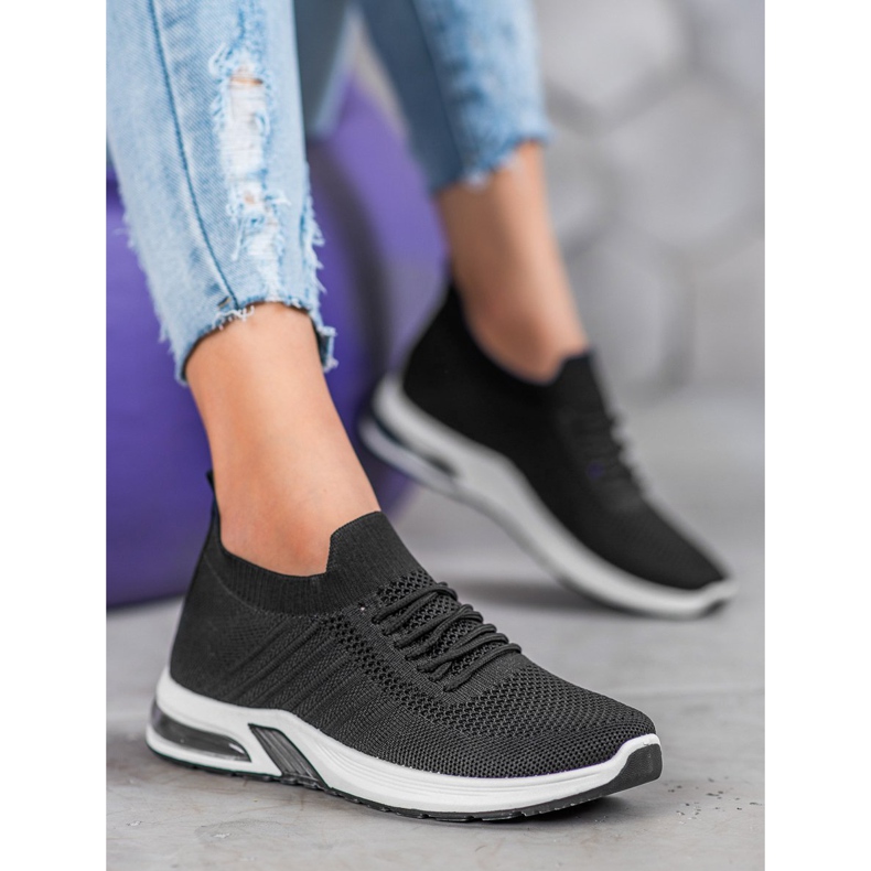 SHELOVET Svarta textilskor på plattformen 1