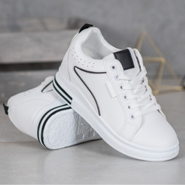 SHELOVET Vita skor med dold kil 1