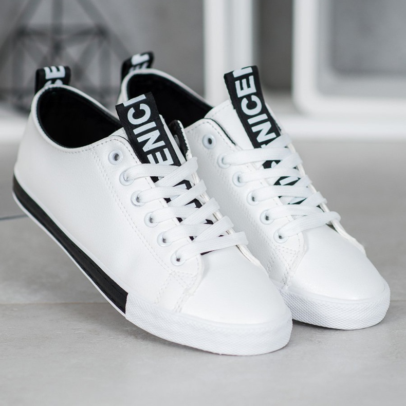 SHELOVET Sneakers med Eco Leather Nice vit 1