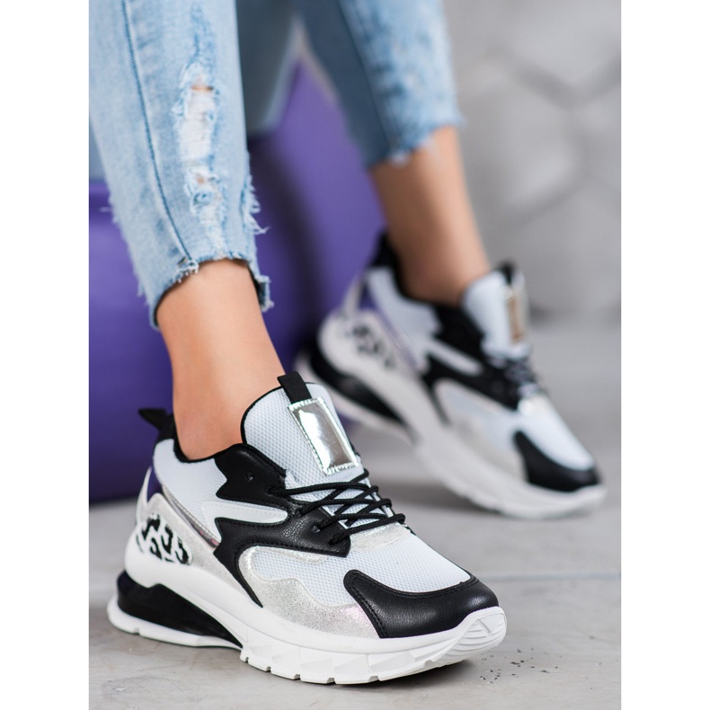 Ideal Shoes Sneakers med svarta inlägg vit 1